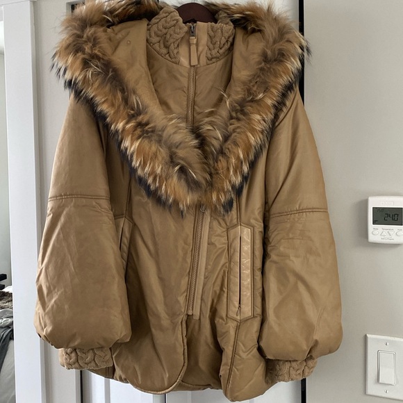 Mackage - peaches coat with bell sleeves - Picture 1 of 3